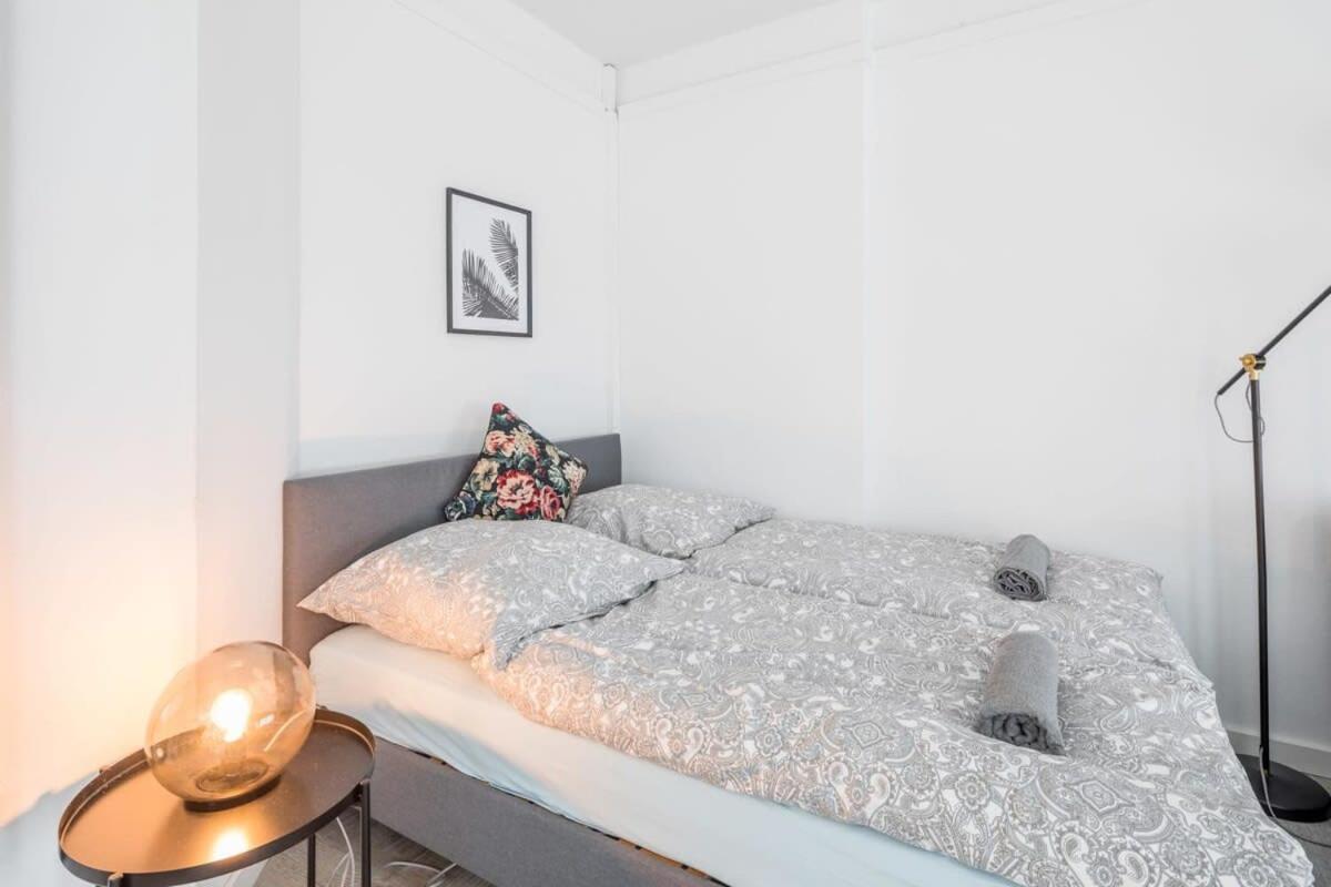 Two Bedroom Apartment And Bathrooms Hamburg Zewnętrze zdjęcie
