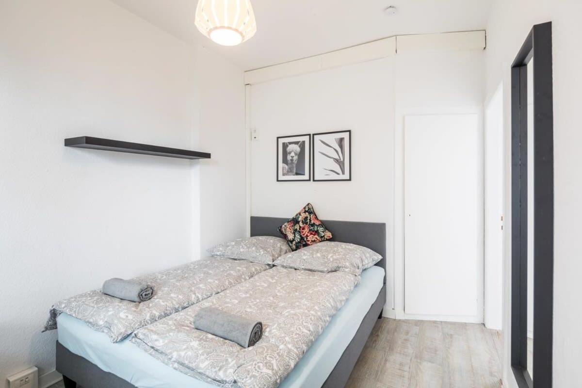 Two Bedroom Apartment And Bathrooms Hamburg Zewnętrze zdjęcie